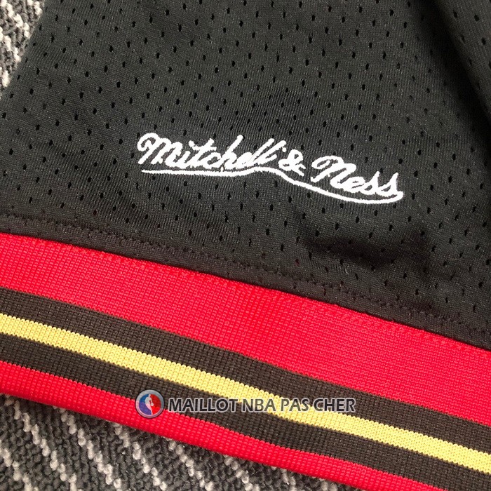 Maillot Manche Courte Philadelphia 76ers Allen Iverson NO 3 Noir2